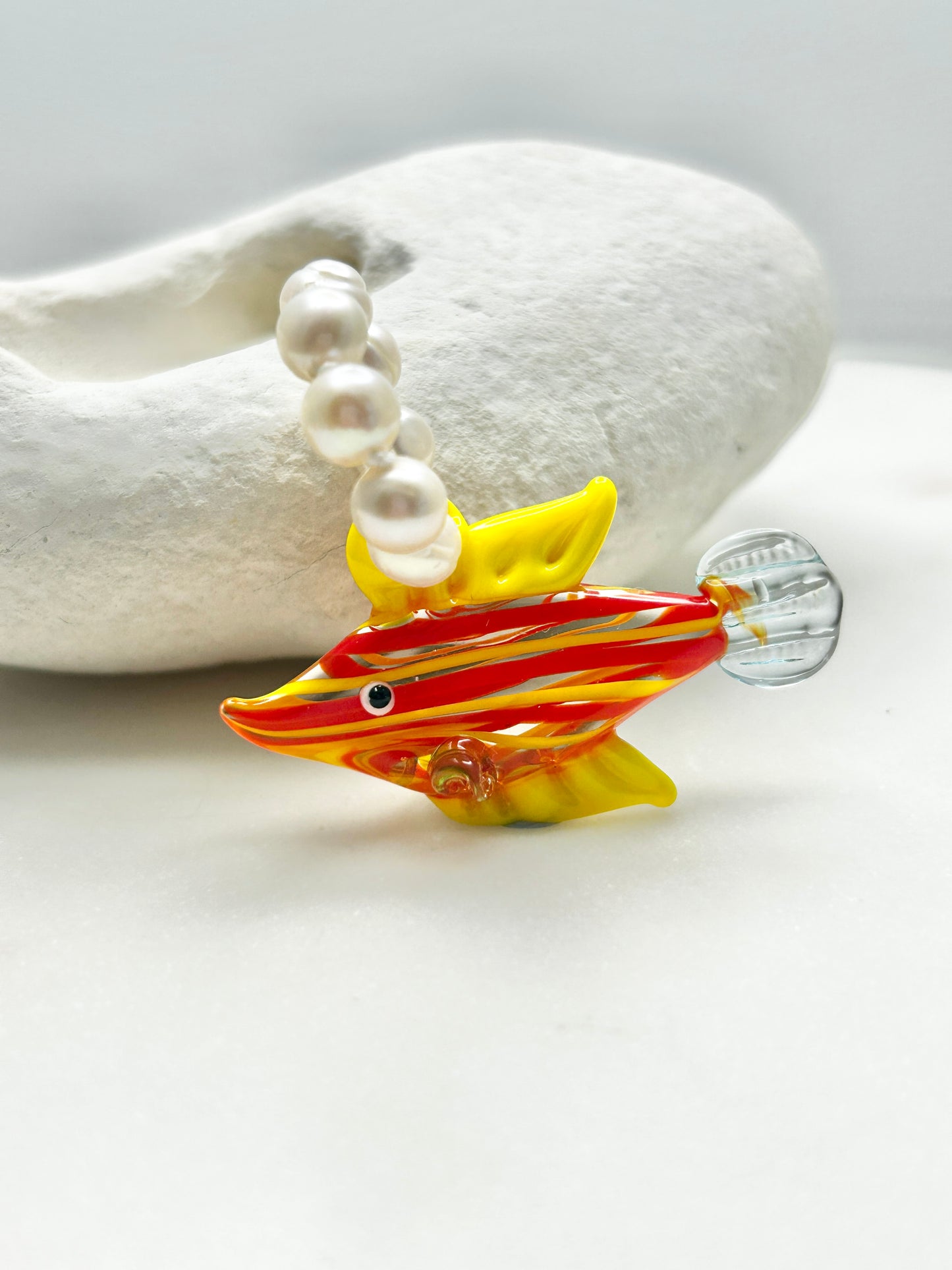 Sunstripe Swimmer Pendant - 10mm