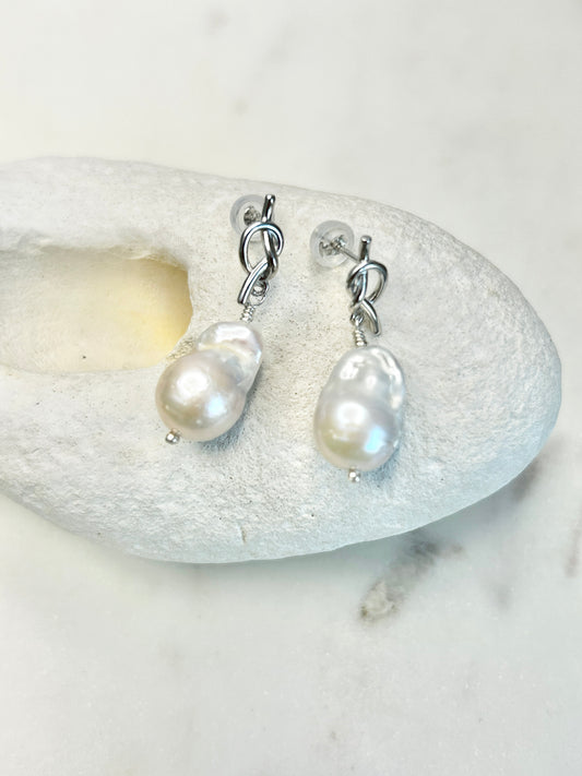 Sweetheart Knot Earring