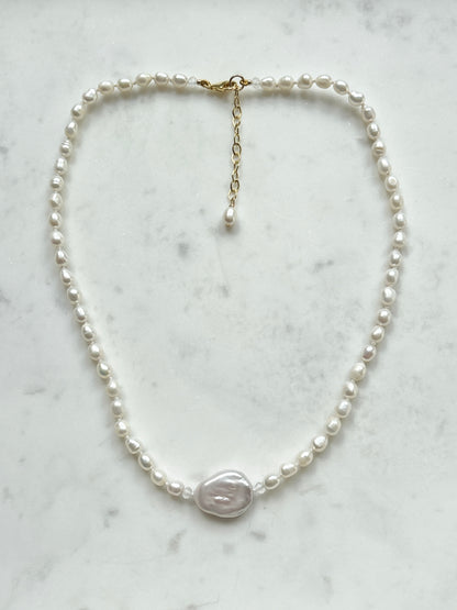 Pearly Baroque Embrace Ivory Necklace