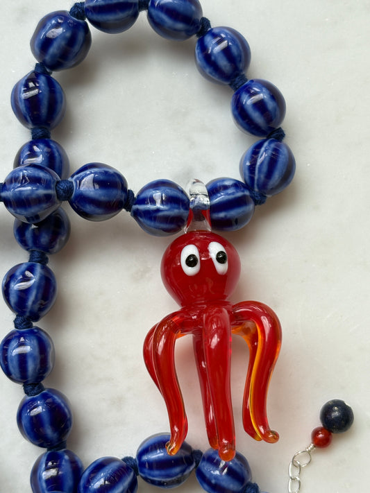 Little Kraken Coral Necklace - Limited