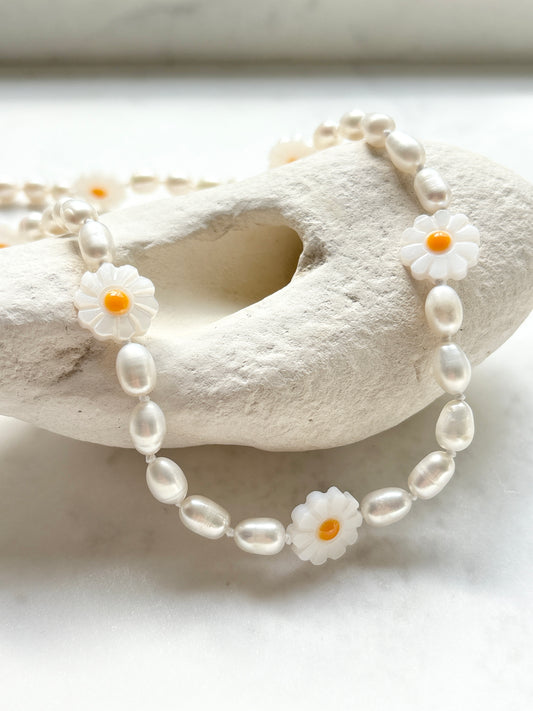 Daisy Chain Necklace