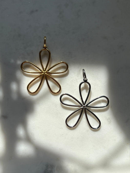 Wired Bloom Charm