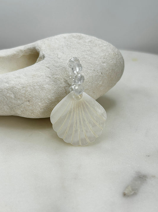 Shell Belle Pendant - 10mm