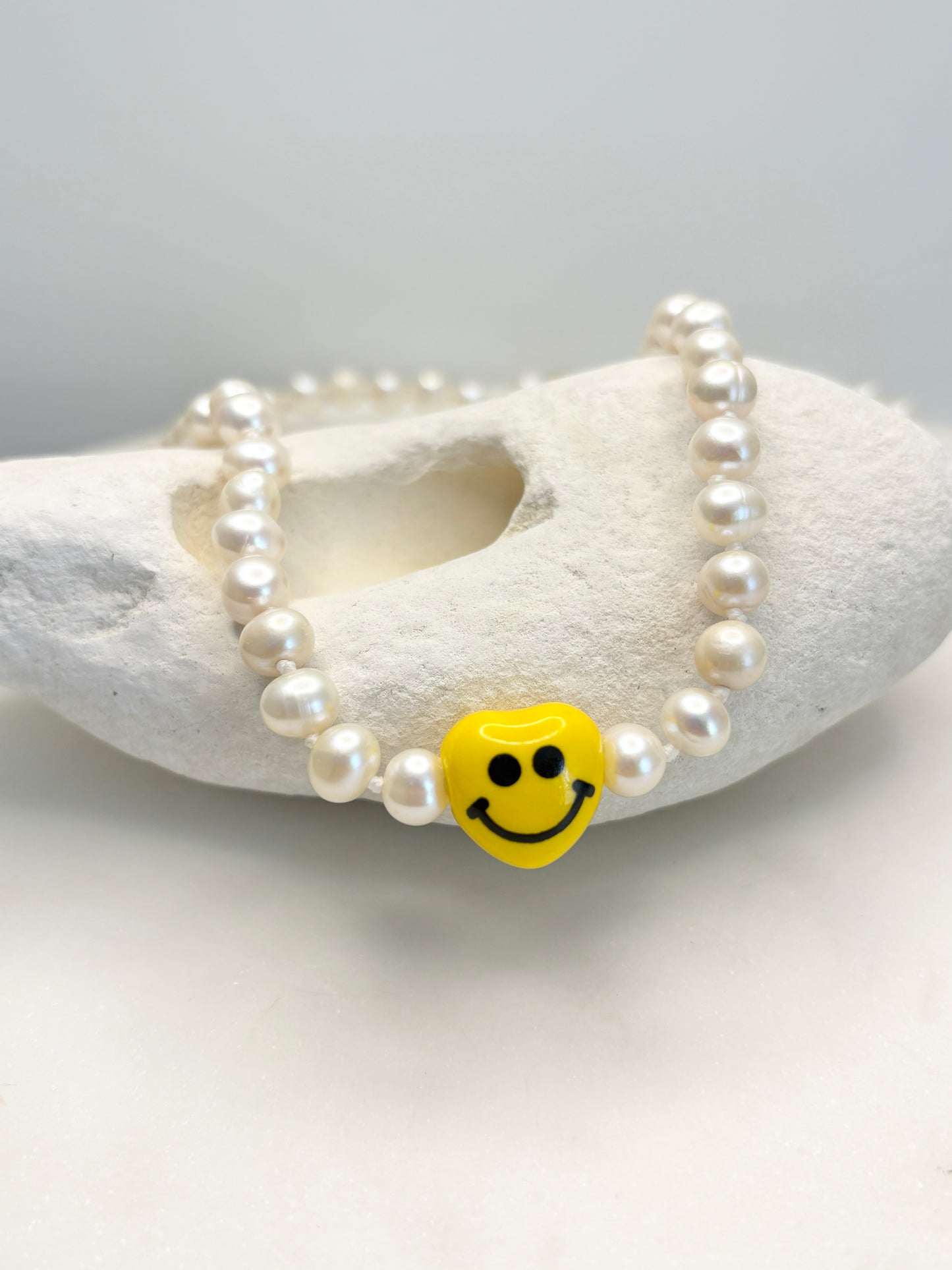 90s Smile Necklace