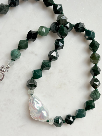 Star Cut Embrace Deluxe Moss Necklace - Limited