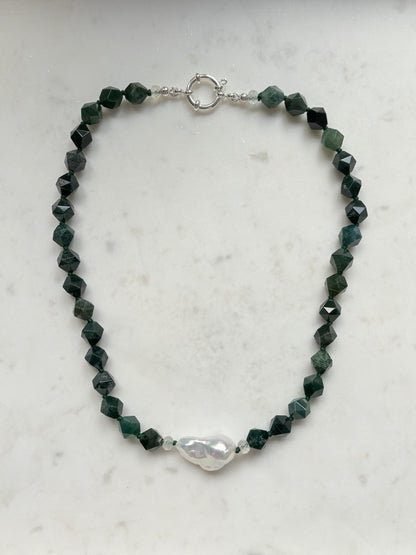 Star Cut Embrace Deluxe Moss Necklace - Limited