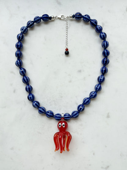 Little Kraken Coral Necklace - Limited