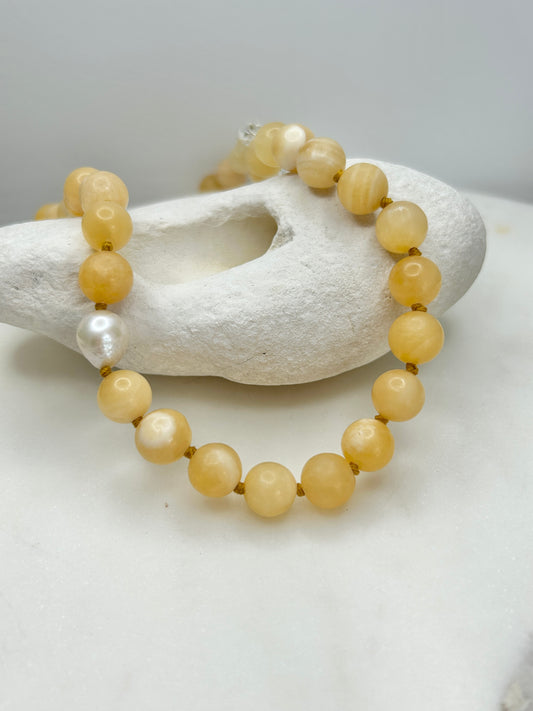 Calcite O’Clock Necklace
