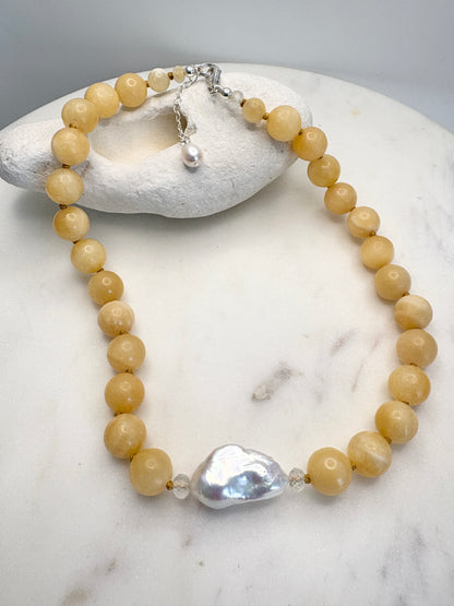 Baroque Embrace Deluxe White Necklace